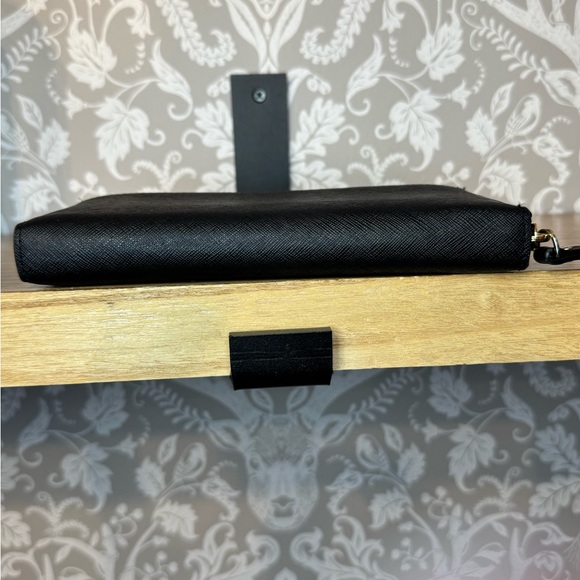 Kate Spade Zip Continental Wallet Black Saffiano Leather w/ Gold Hardware EUC - Picture 5 of 16